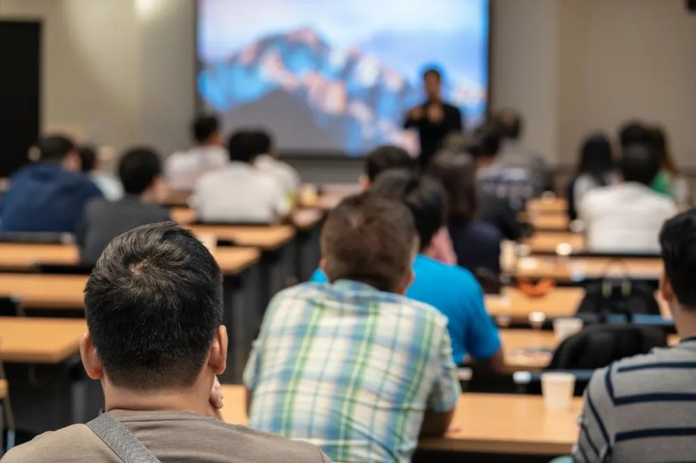 MEC restringe EAD e proíbe cursos como Medicina e Direito a distância